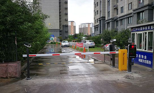 深圳铁艺大门,深圳铝艺大门,深圳铁艺护栏,深圳电动伸缩门,深圳锌钢护栏,深圳平移门,深圳车牌识别系统,深圳人行通道闸,深圳智能停车收费系统,深圳智能人脸识别停车收费系统